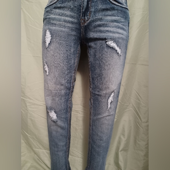 🍒 Dollhouse Charley Distressed Skinny Jeans - Picture 5 of 9